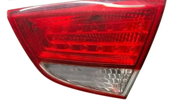 KIA Rio Tailgate rear/tail lights 924041W2