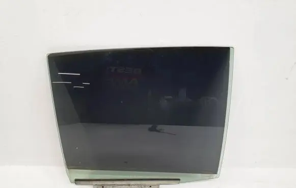 Lexus CT 200H Rear door window glass