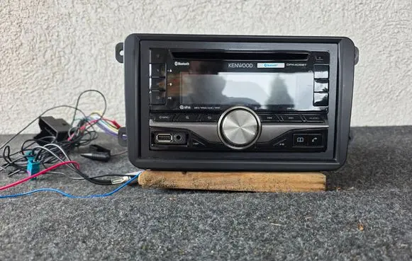 Volkswagen PASSAT B6 Radio/CD/DVD/GPS head unit KENWOOD