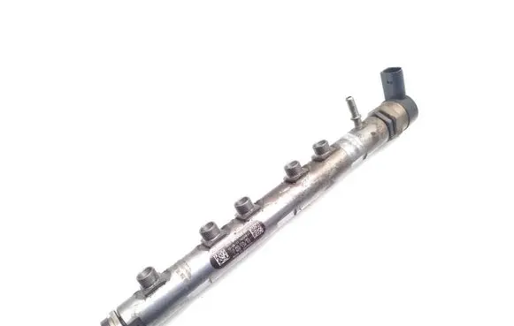 BMW 3 E90 E91 Fuel main line pipe 7809128 0281002949 0445214183