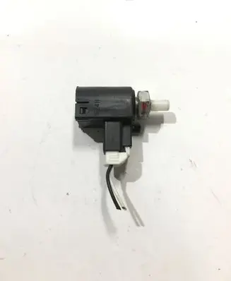 Mitsubishi Outlander Brake pedal sensor switch CV591