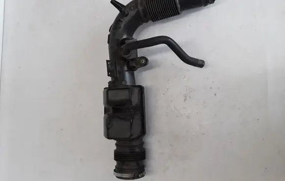 Volvo S90, V90 Air intake duct part 31657800