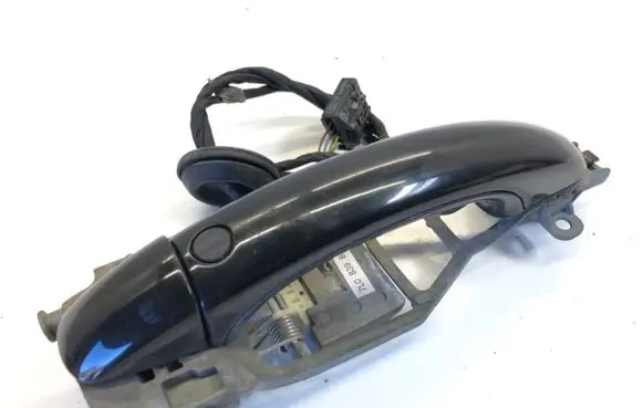 Volkswagen Touareg I Rear door exterior handle 7L0839886