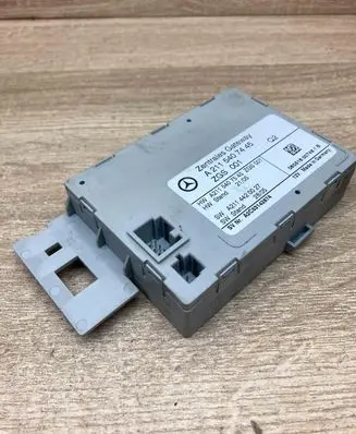 Mercedes-Benz E W211 Gateway control module A2115407445 A2115407545