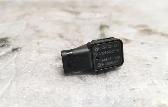 Mercedes-Benz B W246 W242 Sensor A0065422518 0261230261 1303111B09