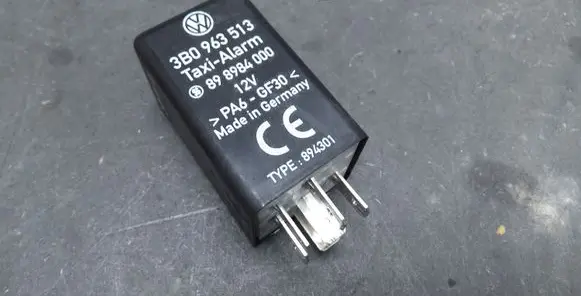 Volkswagen Touran I Other relay 3B0963513 898984000