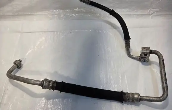 Ford Mondeo Mk III Air conditioning (A/C) pipe/hose