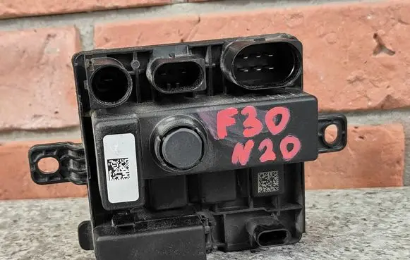 BMW X3 F25 Power management control unit 7591534