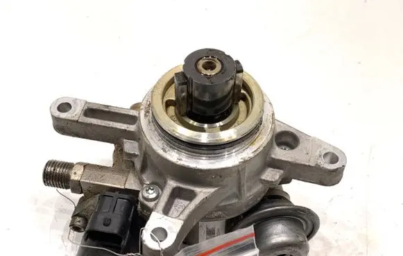 Porsche Panamera (970) Fuel injection high pressure pump 