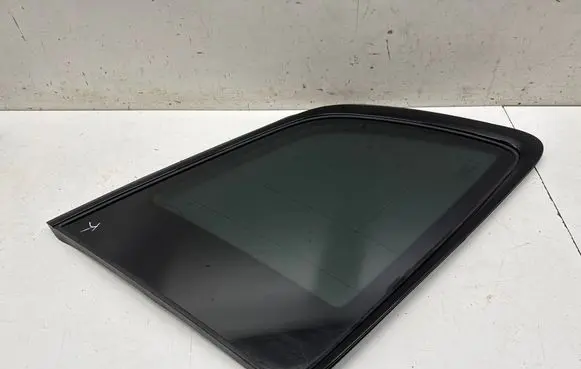 Volvo XC90 Rear side window 32368253 43R002092