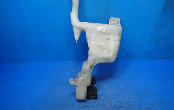 Ford Fiesta Windshield washer fluid reservoir/tank 8A61-17B613-AF