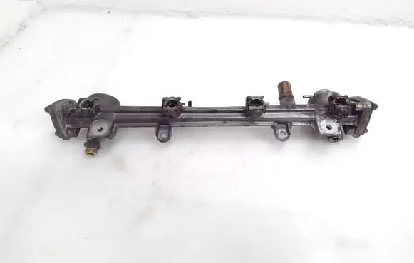 Mercedes-Benz E W124 Fuel main line pipe 1110780745