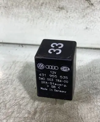 Volkswagen PASSAT B5.5 Other relay 431955535
