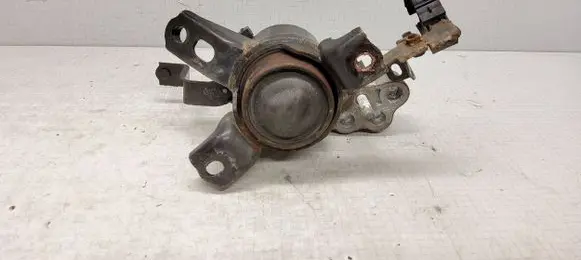 Toyota Verso Engine mount bracket