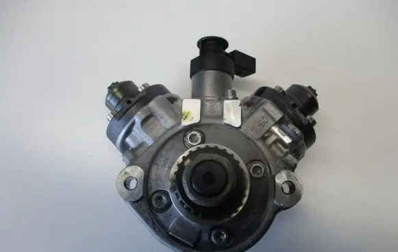 Audi e-tron Fuel injection high pressure pump 0445010814