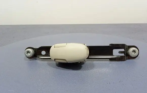 Chrysler Pacifica Front seatbelt 5LA64PD2AB