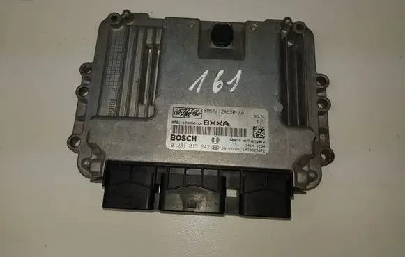 Ford Focus Engine control unit/module 0281015242 8M5112A650XA