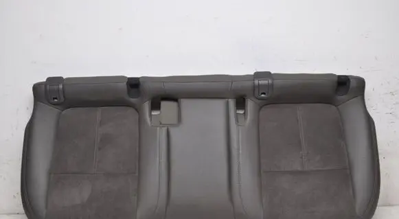 Porsche Macan (95B) Second row seats 