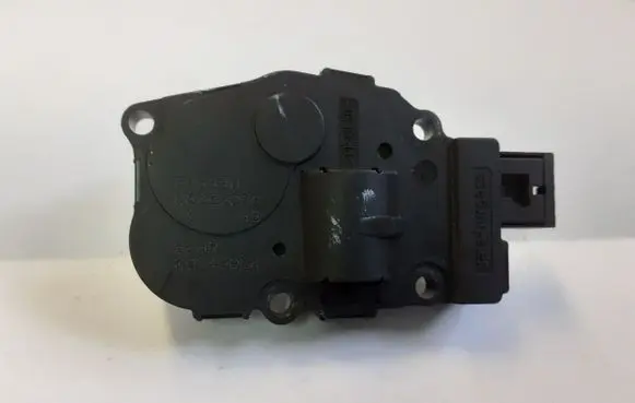 Audi A5 8T 8F Intake manifold valve actuator/motor 410475520 412650750