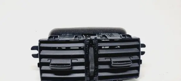 Nissan Qashqai J12 Rear air vent grill 687944JA2B 687944CL1A