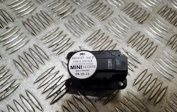 Mini Cooper Countryman R60 Air flap motor/actuator 3422658 990432F