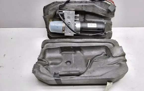 Ford Focus Convertible roof hydraulic pump 9410454