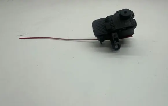 Audi A4 S4 B8 8K Fuel tank cap lock 8K0862153H 1225855