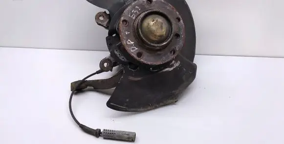 BMW 7 E38 Front wheel hub