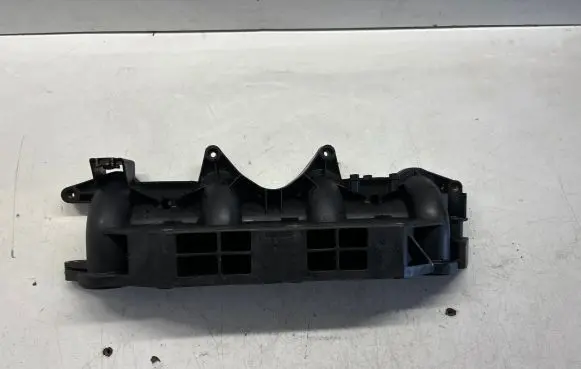 Opel Vivaro Intake manifold 8200684323 2118