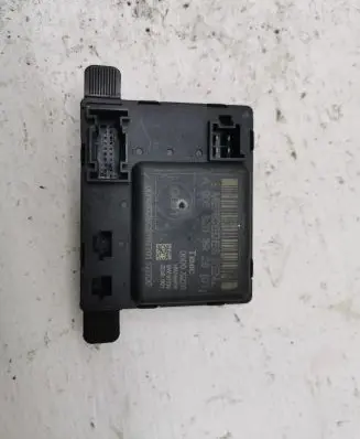 Mercedes-Benz Sprinter W906 Door control unit/module