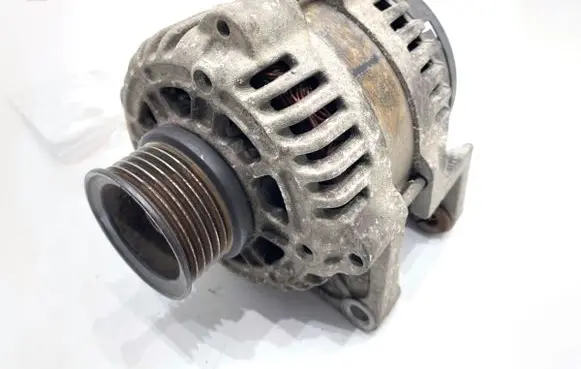 Chevrolet Cruze II Generator/alternator 13502595