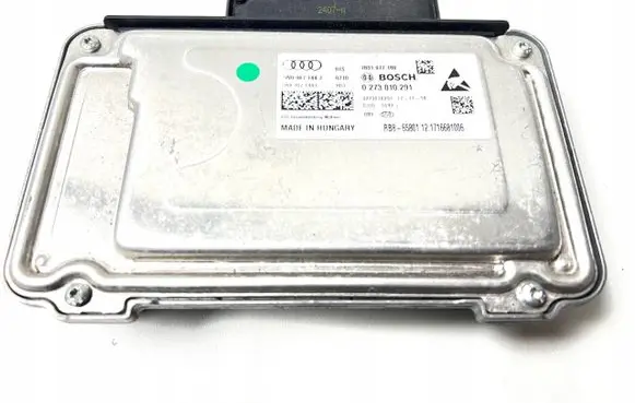 Audi A5 Suspension control unit/module 8W0907144J