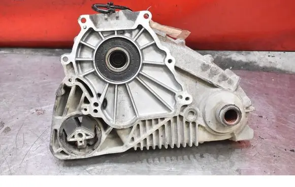 BMW X5 E70 Gearbox transfer box case 7574777