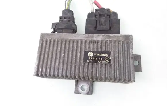Renault Scenic I Glow plug pre-heat relay 7700111525