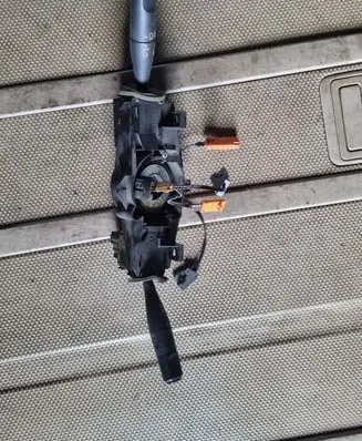 Peugeot 206 Wiper turn signal indicator stalk/switch 9630605180