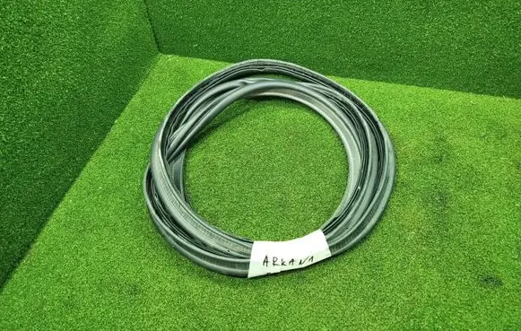 Renault Arkana Trunk rubber seal (body) 