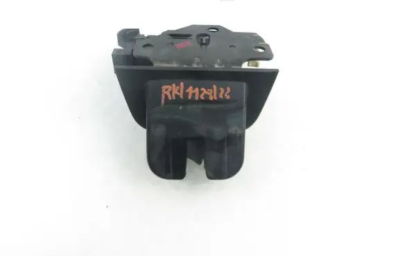 Audi A4 S4 B7 8E 8H Tailgate/trunk/boot lock/catch/latch 8P4827505B