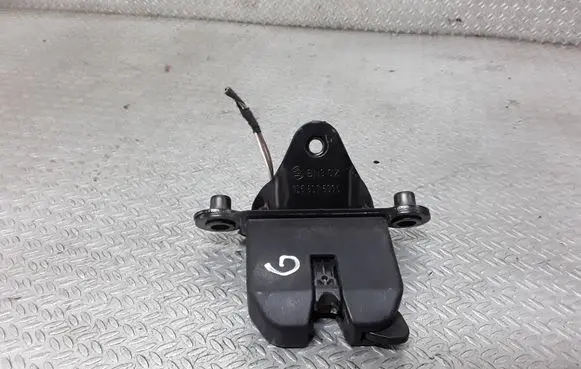 Skoda Octavia Mk2 (1Z) Tailgate/trunk/boot lock/catch/latch 1Z5827501C