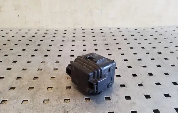 Honda Insight Fuse module