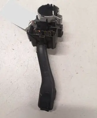 Audi A6 S6 C5 4B Indicator stalk 8L0953513H
