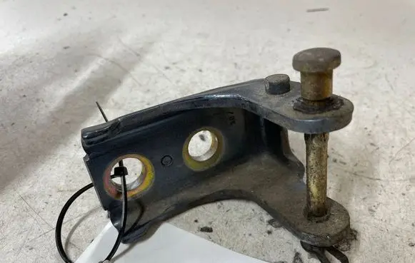Peugeot 407 Rear door lower hinge ES71