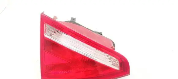Audi A5 8T 8F Tailgate rear/tail lights 8T0945093