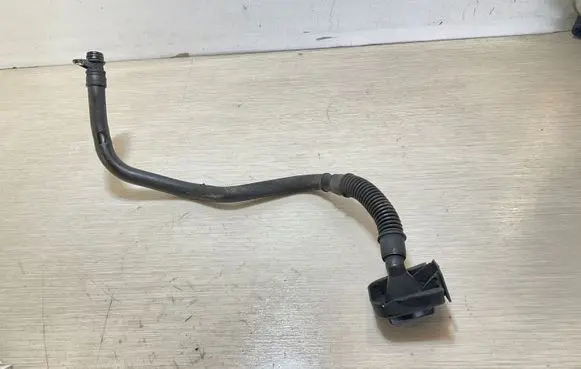 Mercedes-Benz Vito Viano W639 Oil fill pipe A6460160429