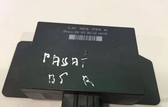 Volkswagen PASSAT B5 Comfort/convenience module 1J0959799H 5DK00795100