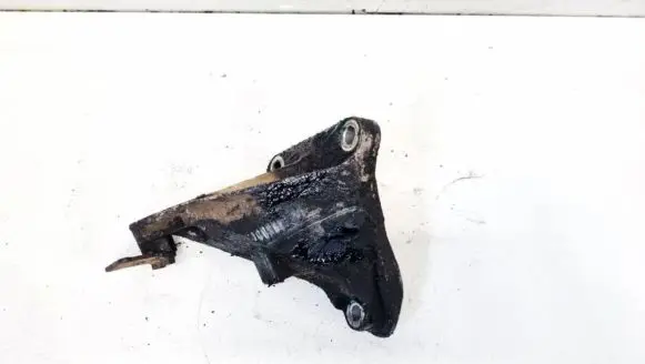 Volvo S70 V70 V70 XC Engine mounting bracket