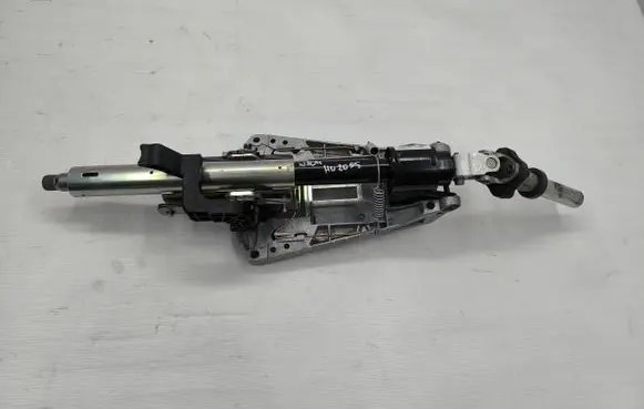 Mercedes-Benz C W204 Steering wheel axle 2044604518