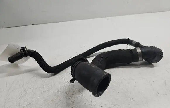 Audi A4 S4 B6 8E 8H Engine coolant pipe/hose