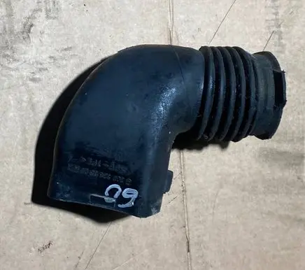Mercedes-Benz C W202 Air intake duct part 2025280307 OM605