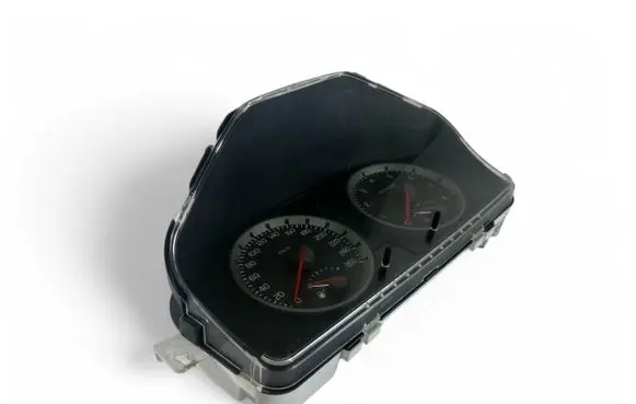 Volvo V50 Speedometer (instrument cluster) 30669182