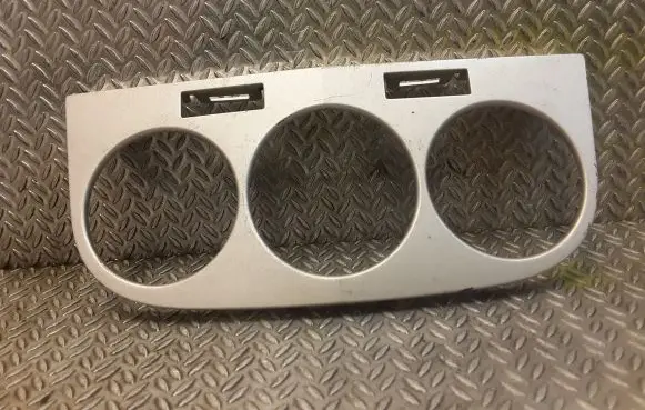 Other center console (tunnel) element